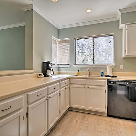Updated Hilton Head Condo Balcony, Walk To Beach Hilton Head Island Εξωτερικό φωτογραφία