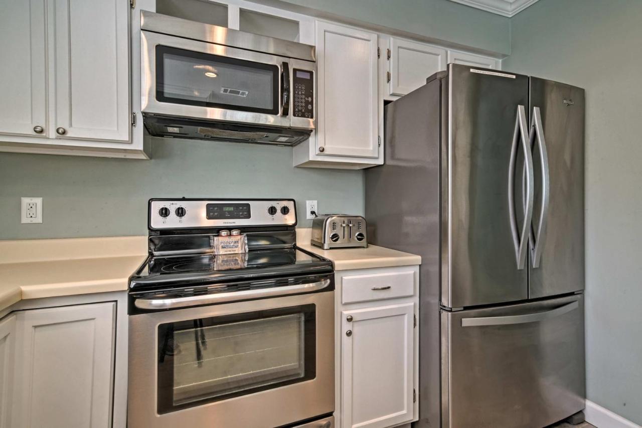 Updated Hilton Head Condo Balcony, Walk To Beach Hilton Head Island Εξωτερικό φωτογραφία