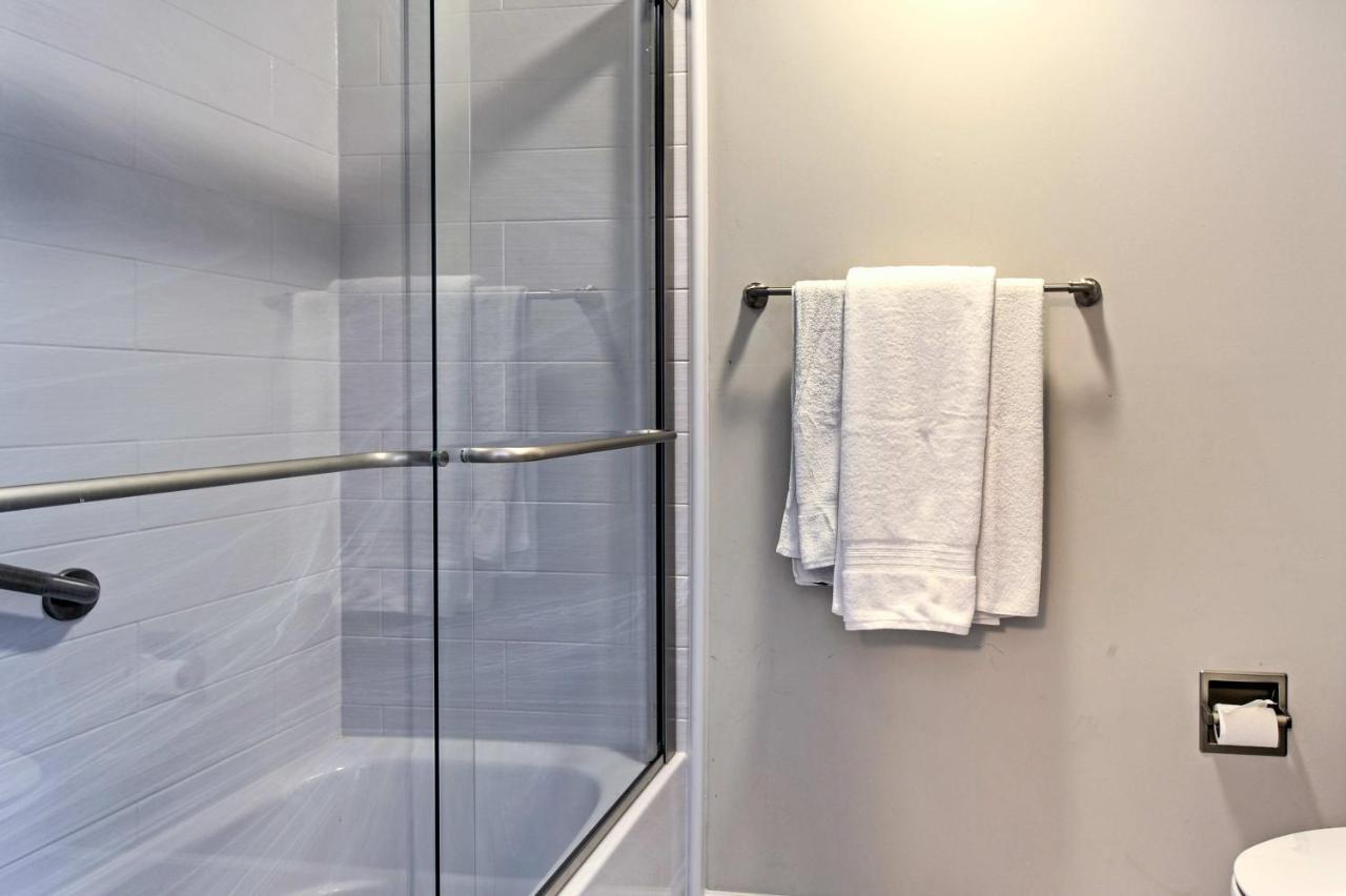 Updated Hilton Head Condo Balcony, Walk To Beach Hilton Head Island Εξωτερικό φωτογραφία